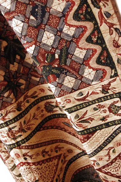 販売開始 インドネシア・マドゥラ島の総手描きバティック(C) 裁縫、刺繍